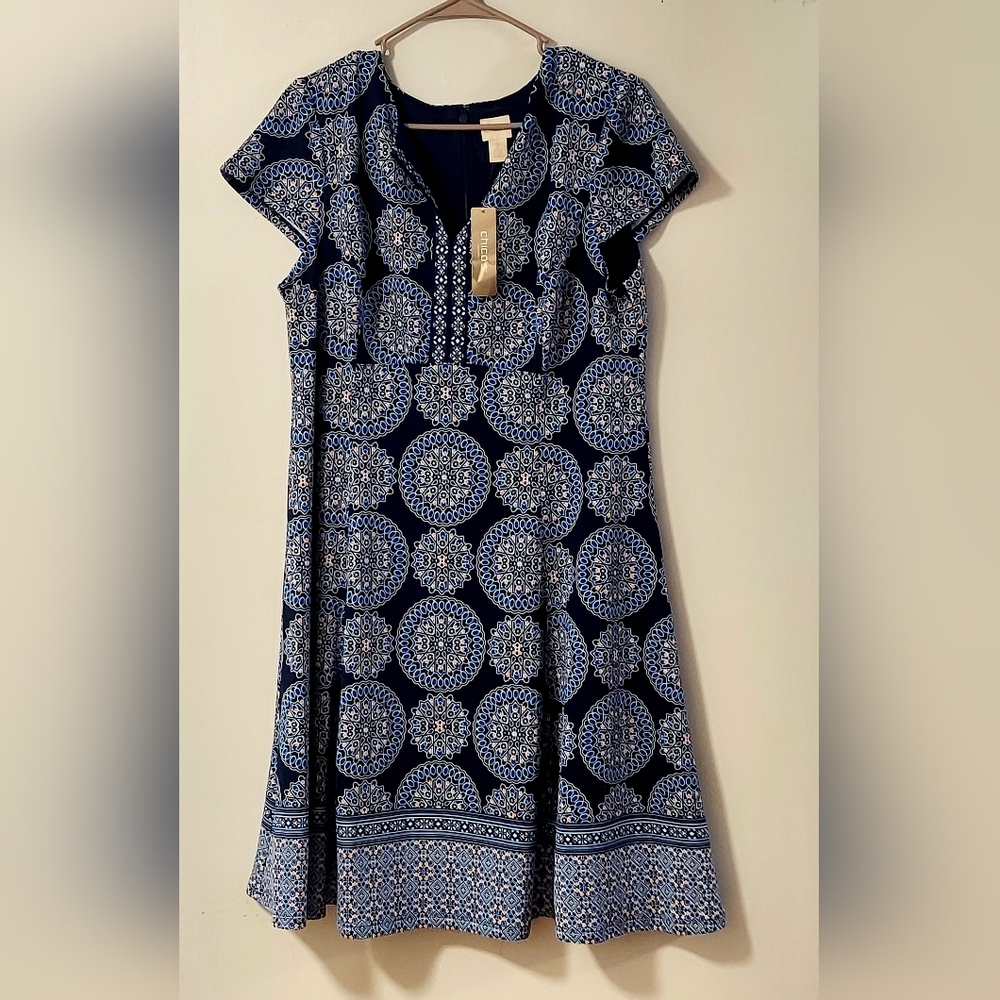 CHICOS's (12)Sz 2 Medallian Fully Lined dress Poly/ Spandex CAP sleeve MSRP $149 - Picture 1 of 7